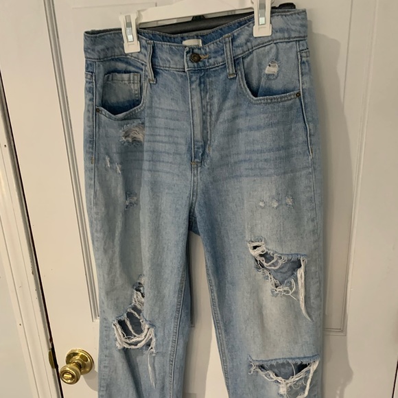 Ripped high rise mom jeans - Picture 1 of 3